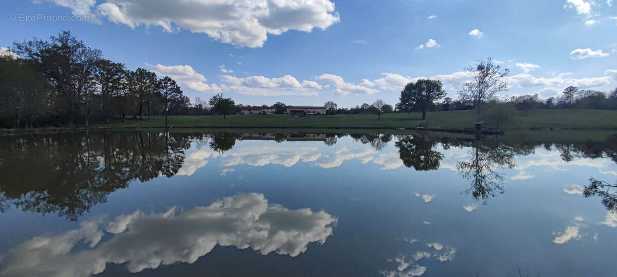 Maison à SAINT-MICHEL-DE-DOUBLE