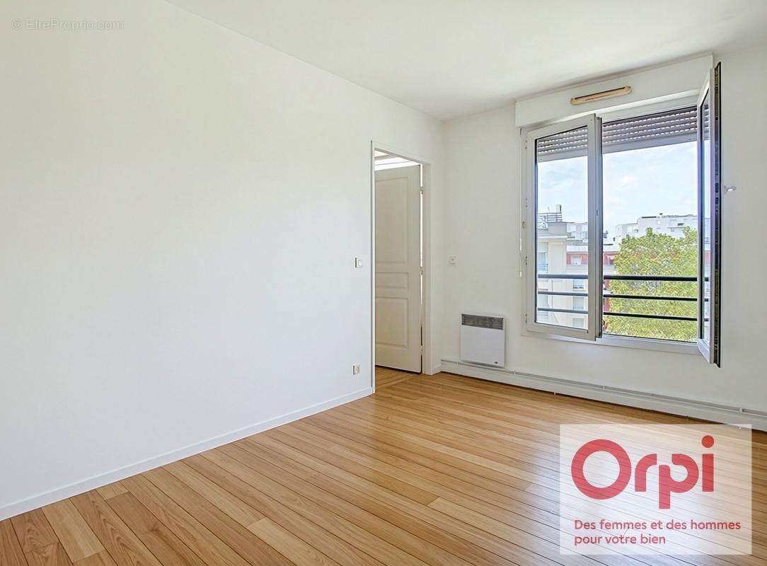 Appartement à ISSY-LES-MOULINEAUX