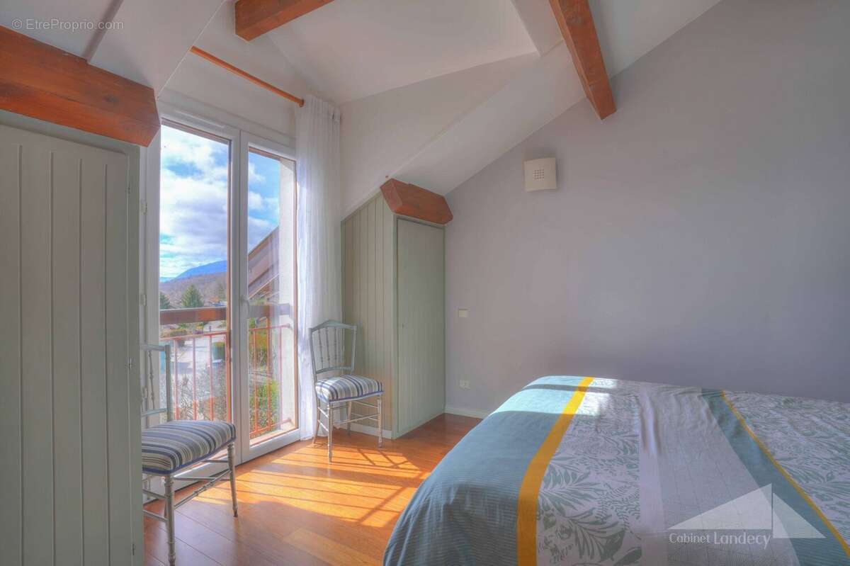 Maison à THOIRY