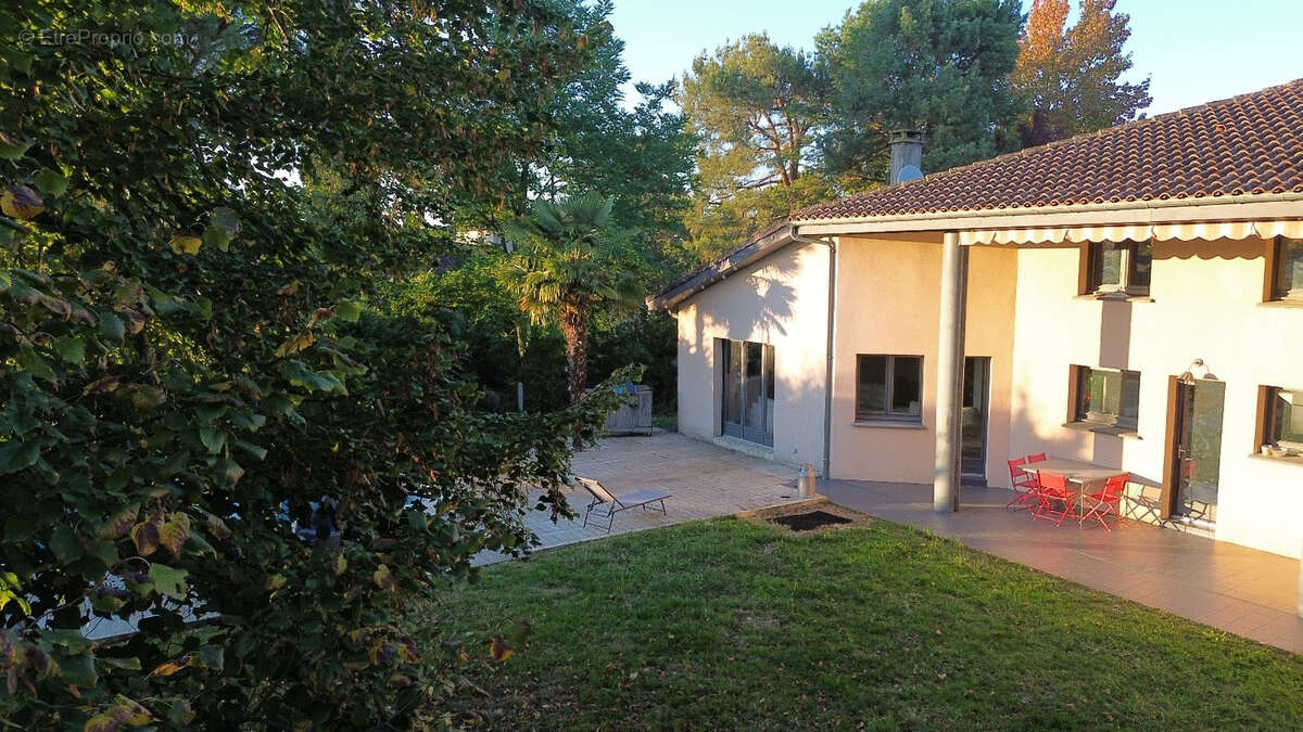 Maison à LE PASSAGE