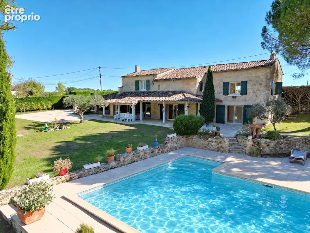 A proximité de Saint-Emilion, propriété de charme avec gîte et chambres d'hôtes - photo 2