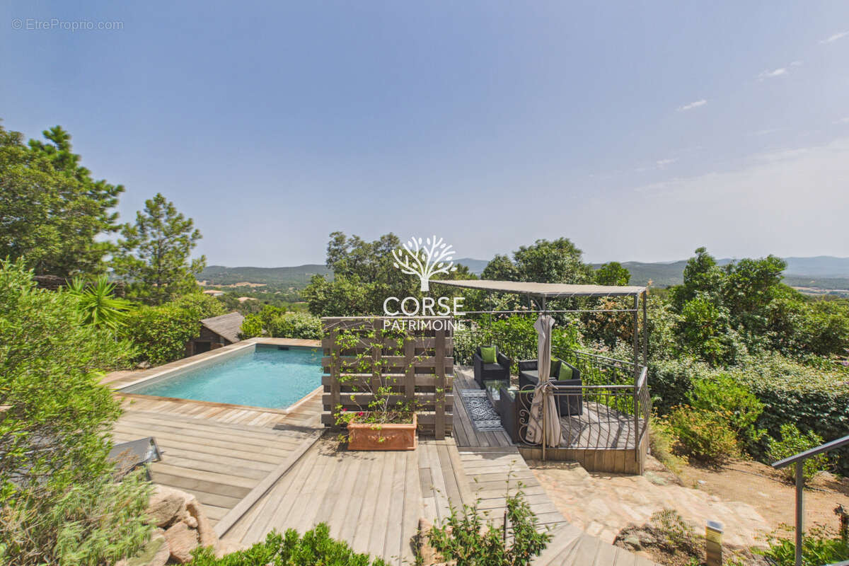 Vue imprenable et propriété d'exception à Porto-Vecchio - photo 32