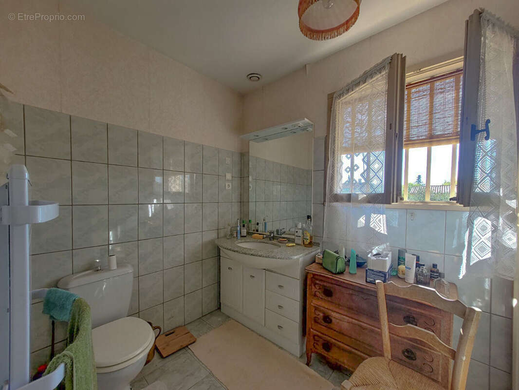 Maison à SAINT-PAUL-TROIS-CHATEAUX