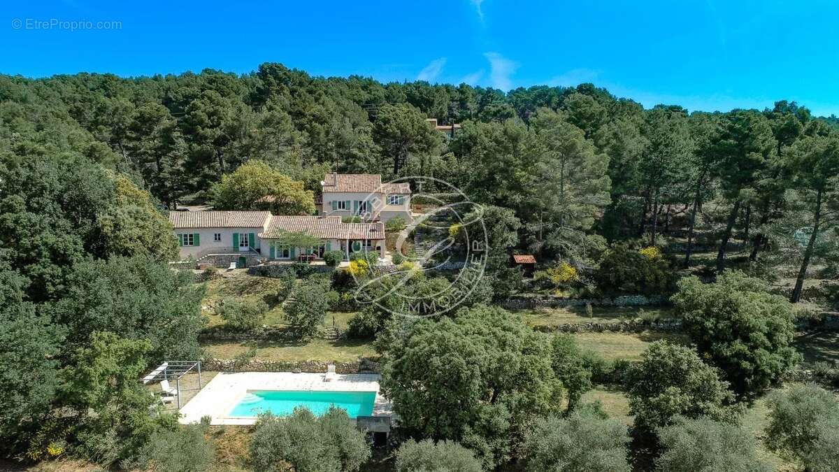 Maison à TOURTOUR