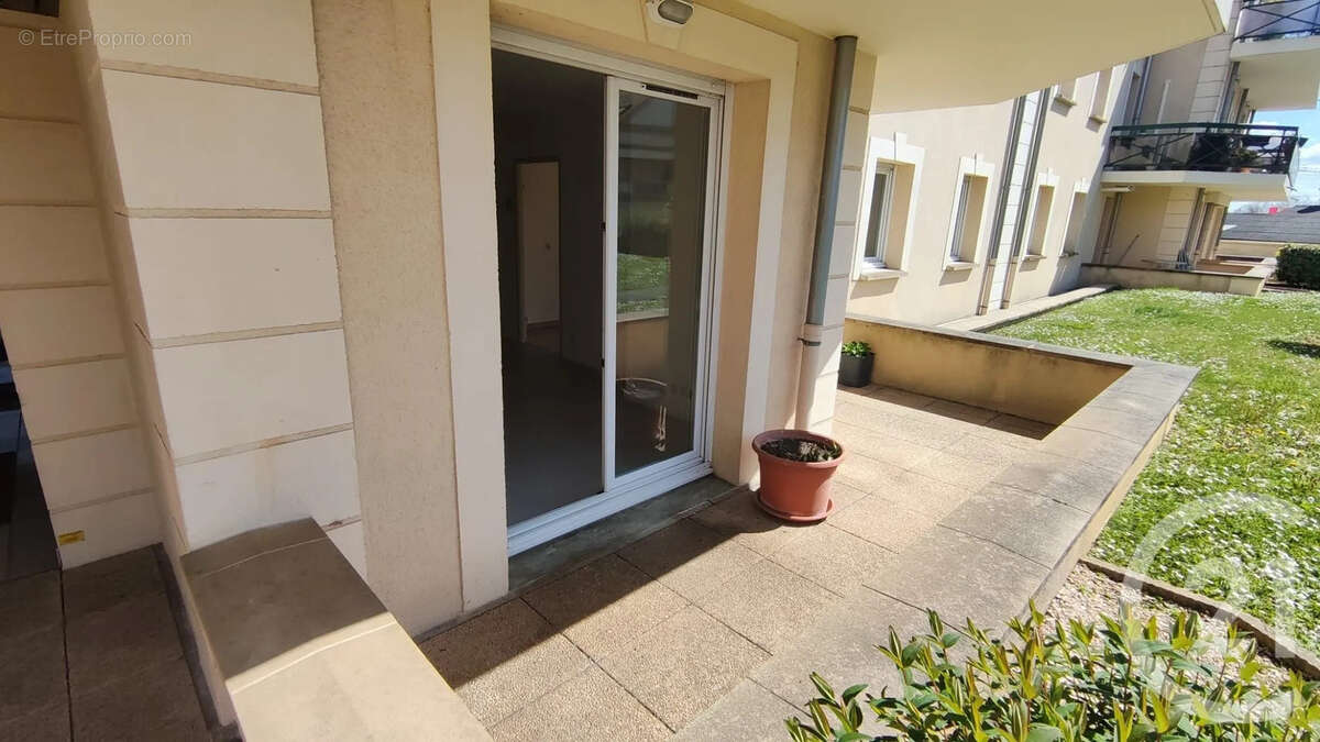 Appartement à BRIE-COMTE-ROBERT