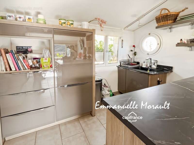Appartement à BAGNOLS-EN-FORET