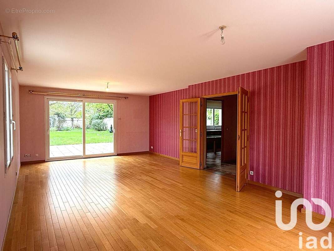 Photo 2 - Maison à LA QUEUE-LES-YVELINES