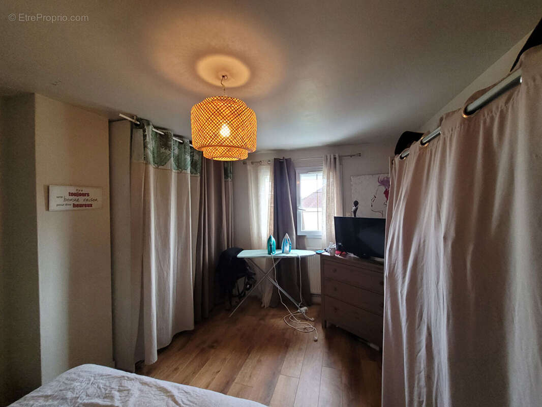 Maison à FLEURY-LES-AUBRAIS