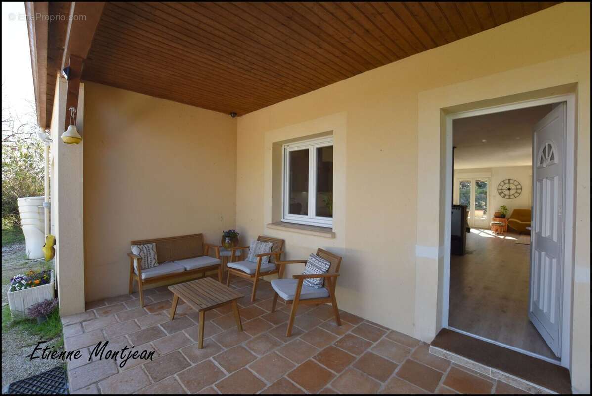 Maison à DOUELLE
