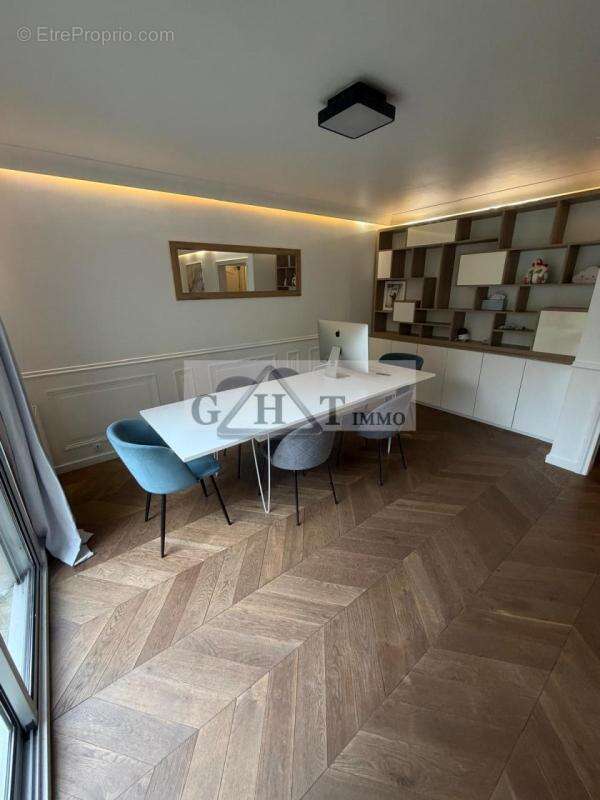 Cadre exceptionnel : Local professionnel/bureau 122m2 - photo 12