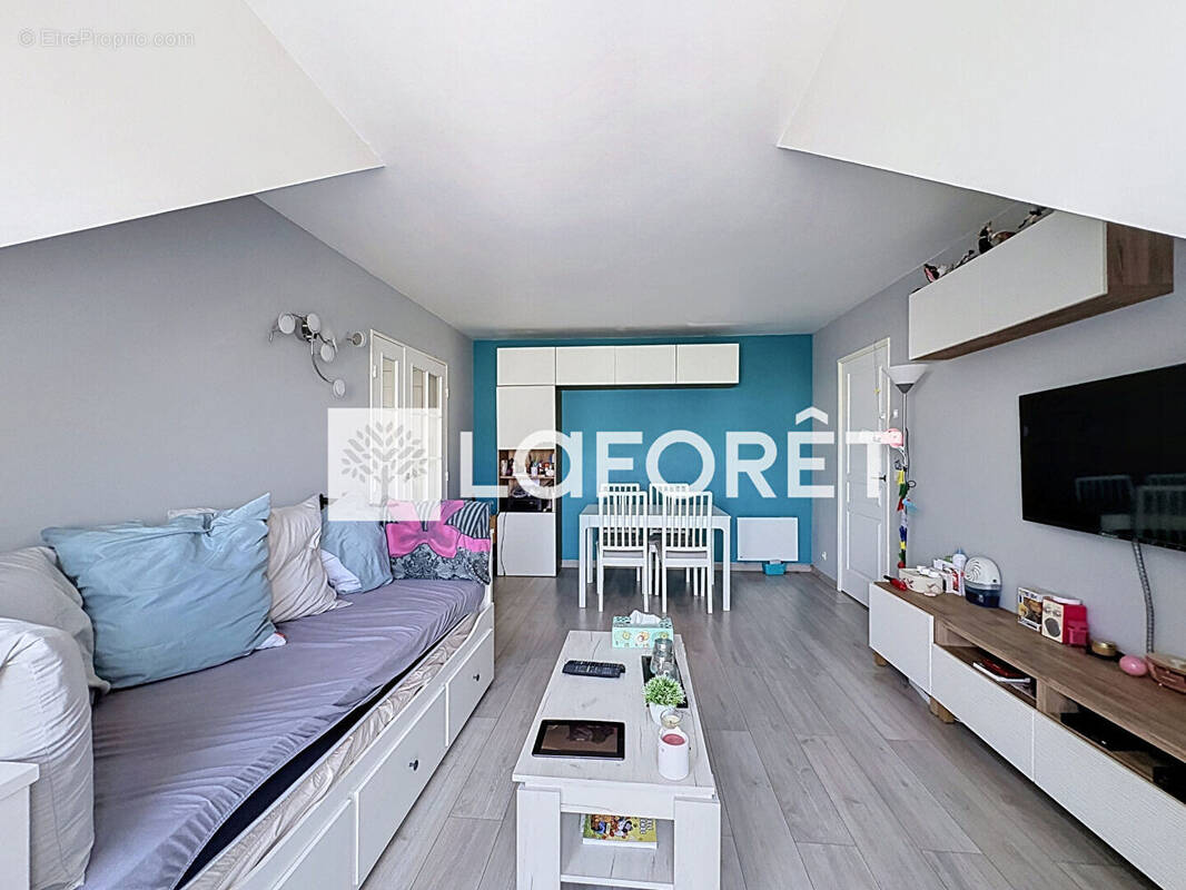 Appartement à MOISSY-CRAMAYEL