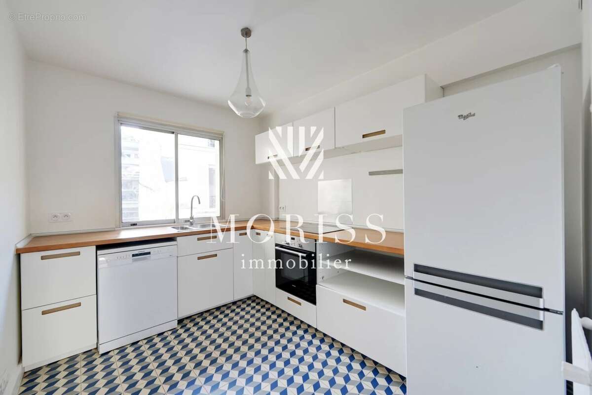 Appartement à PARIS-17E