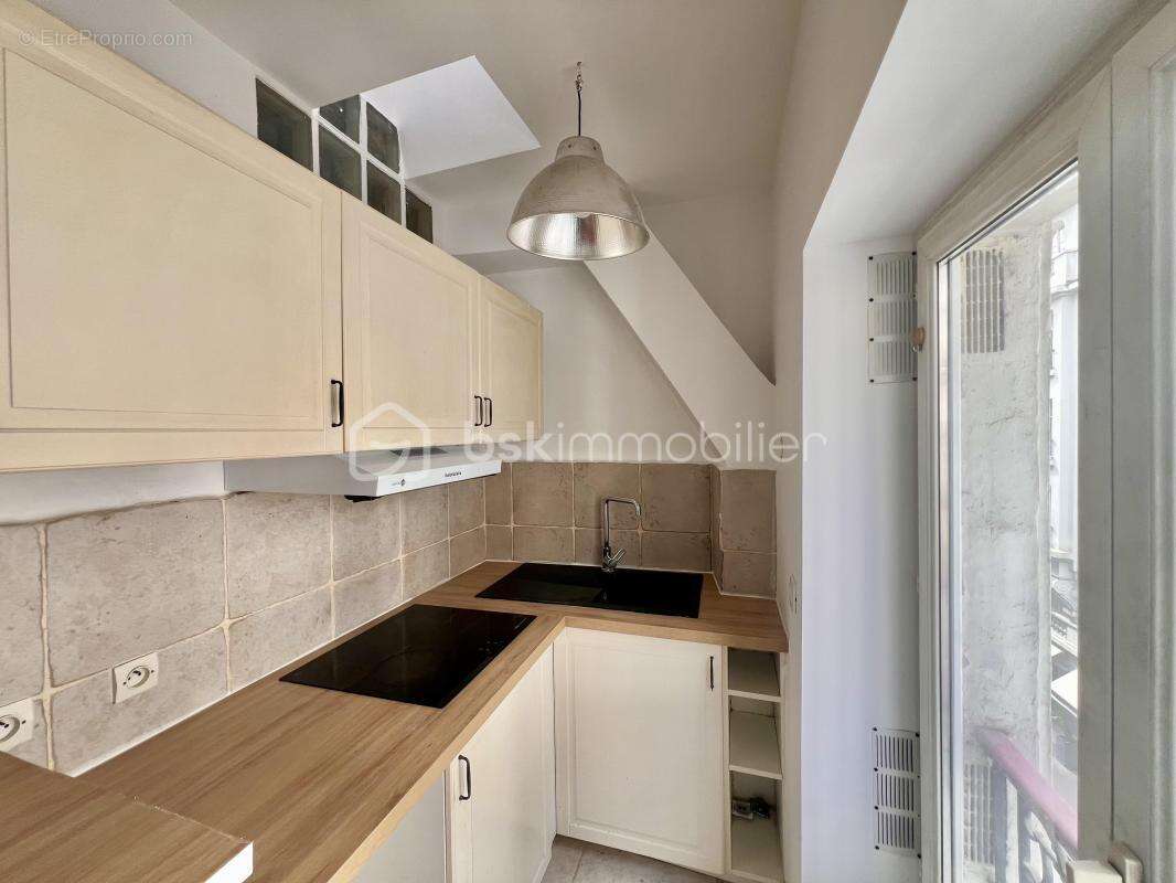 Appartement à PARIS-11E