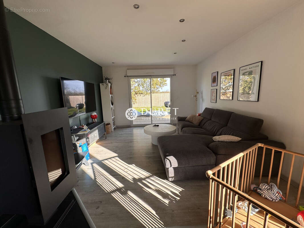 Maison à LA MERLATIERE