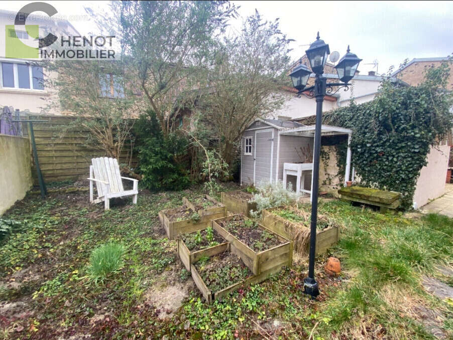 Maison à GONDREVILLE