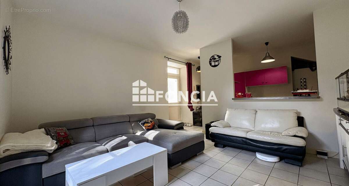 Appartement à OLORON-SAINTE-MARIE