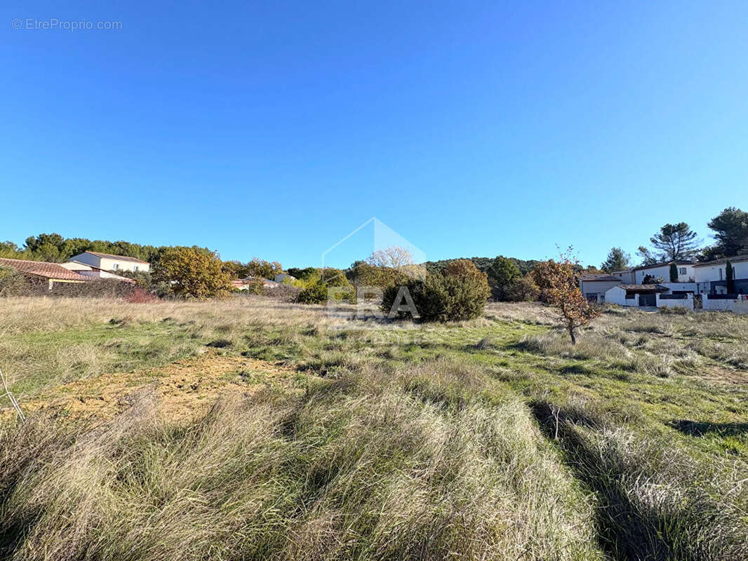 Terrain à LAURIS
