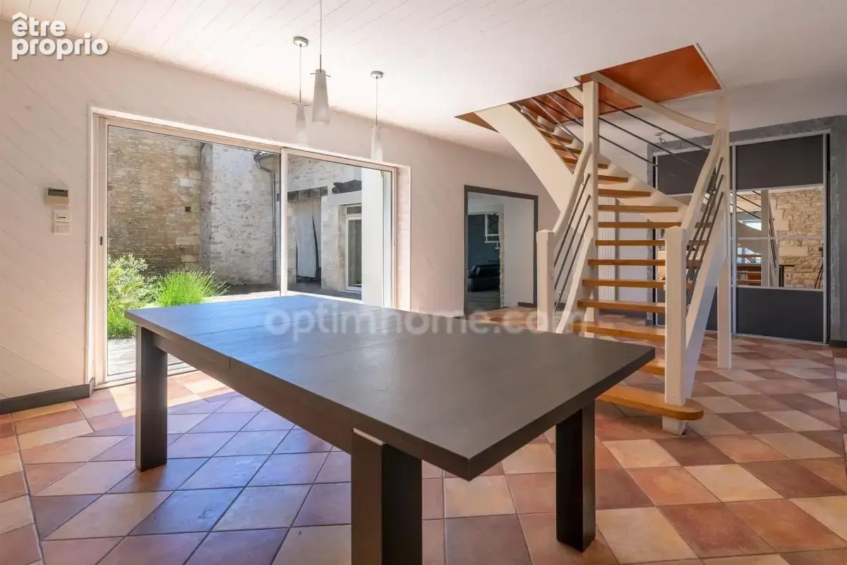 Maison en pierre 6 pièces sur la commune de MAYAC (24) - photo 5