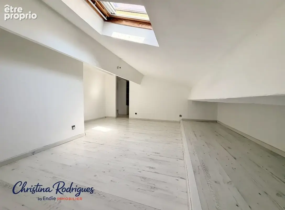 Lorgues appartement t4 en duplex - photo 11