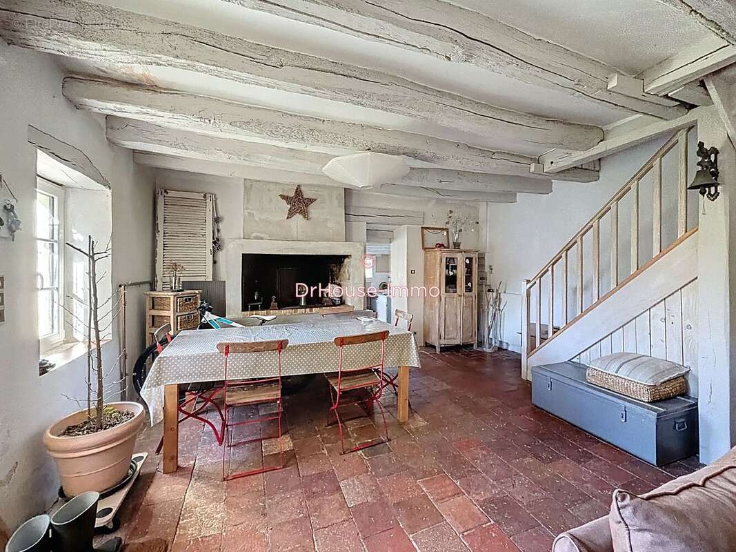 Maison à COUESMES