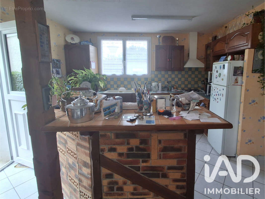 Maison 74 m² à Les Aix-D'angillon  - photo 8