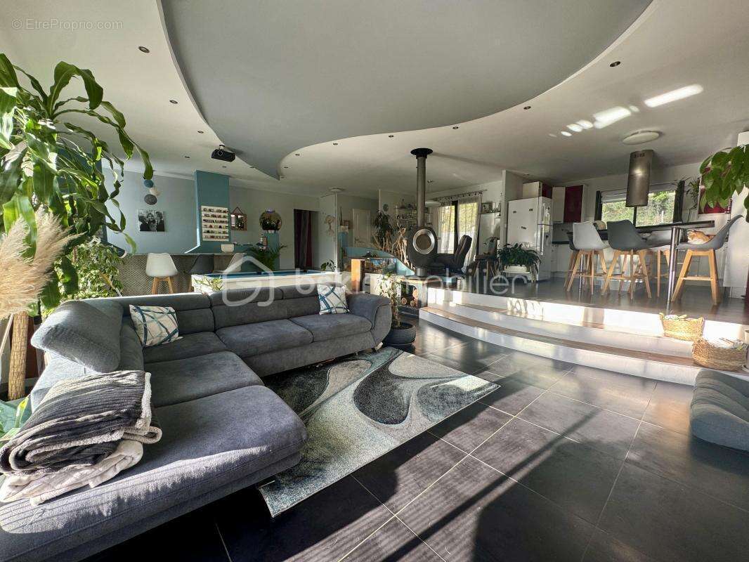 Maison à BELLESERRE