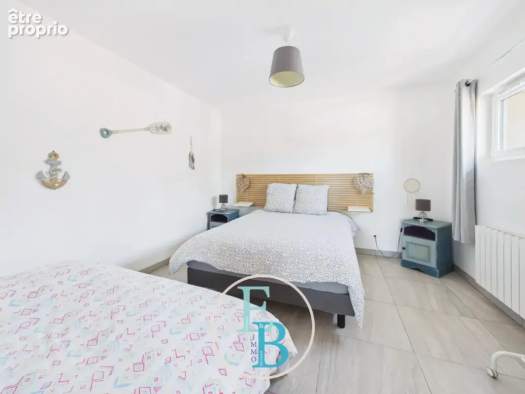Ensemble immobilier  - t20 - 620m2 - photo 10