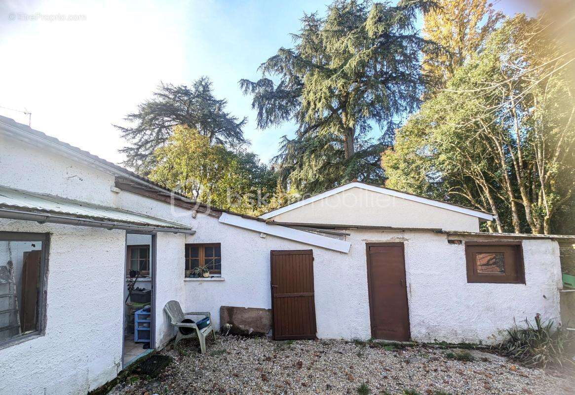 Maison à SAINT-VITE