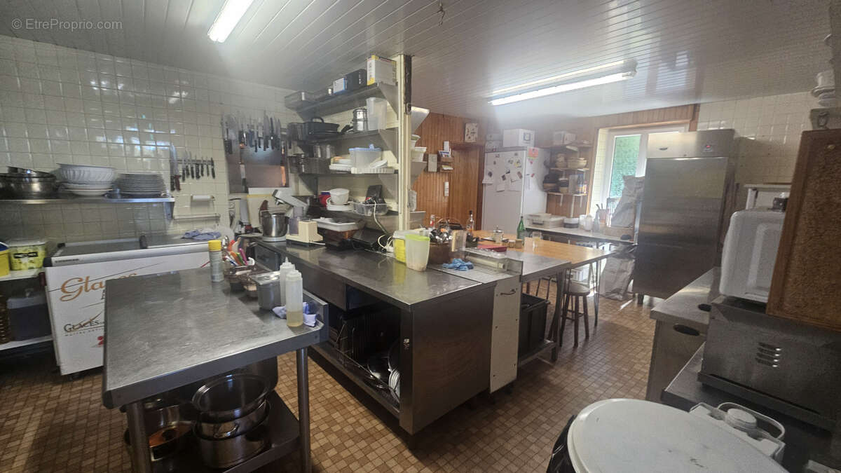 Commerce à CHAMPSAC