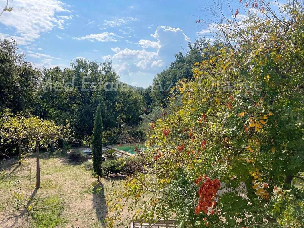 Maison à LA GARDE-FREINET