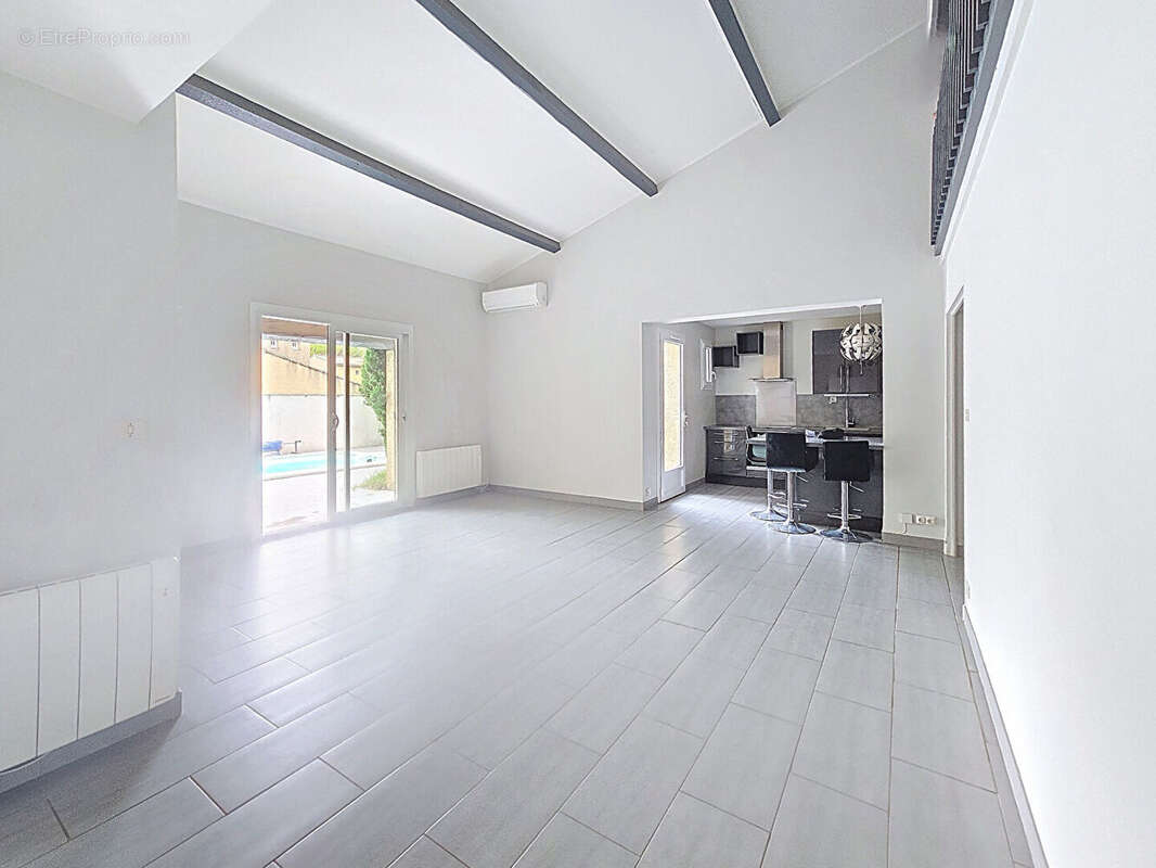 Maison à LES ANGLES