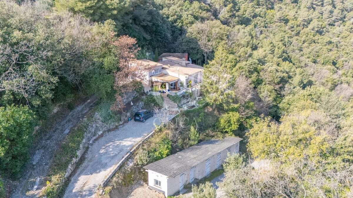 Maison à SAINT-LAURENT-DU-VAR