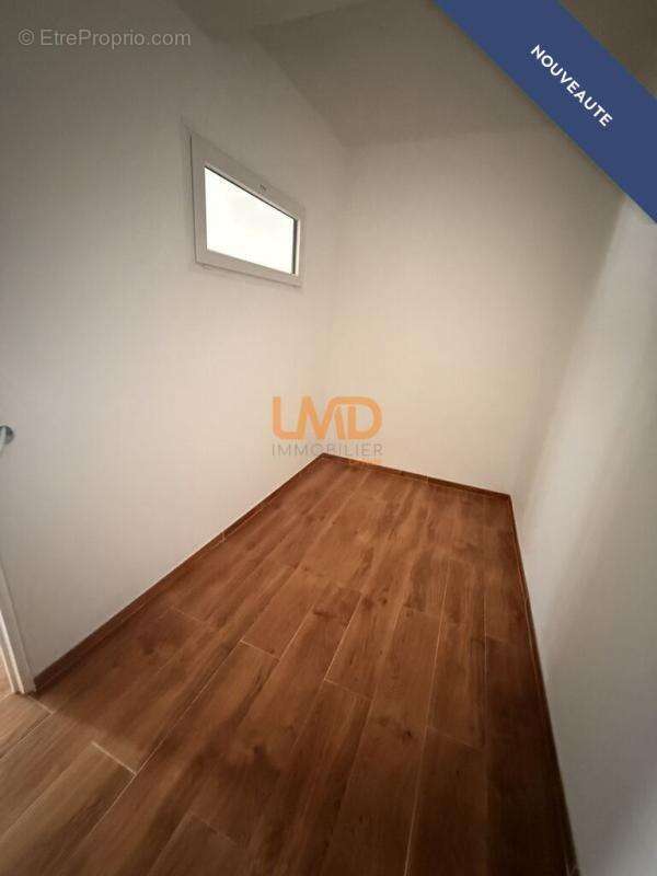 Appartement à LE MUY