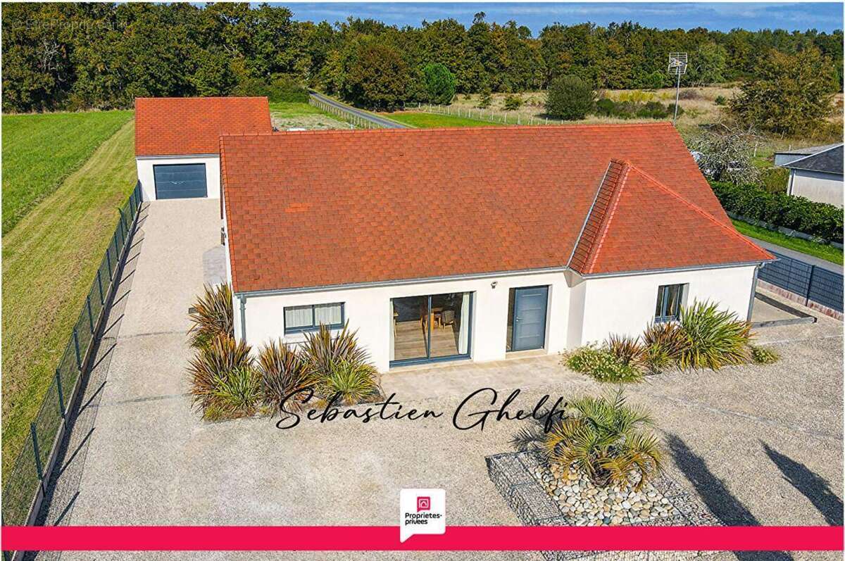 Maison à COUR-CHEVERNY