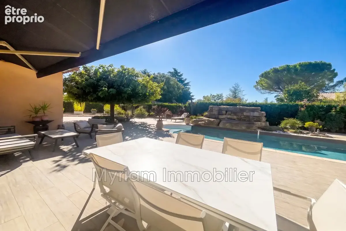 Maison 7 pièces 203 m² à vendre à Saint-Cezaire-Sur-Siagne (06530) - photo 4