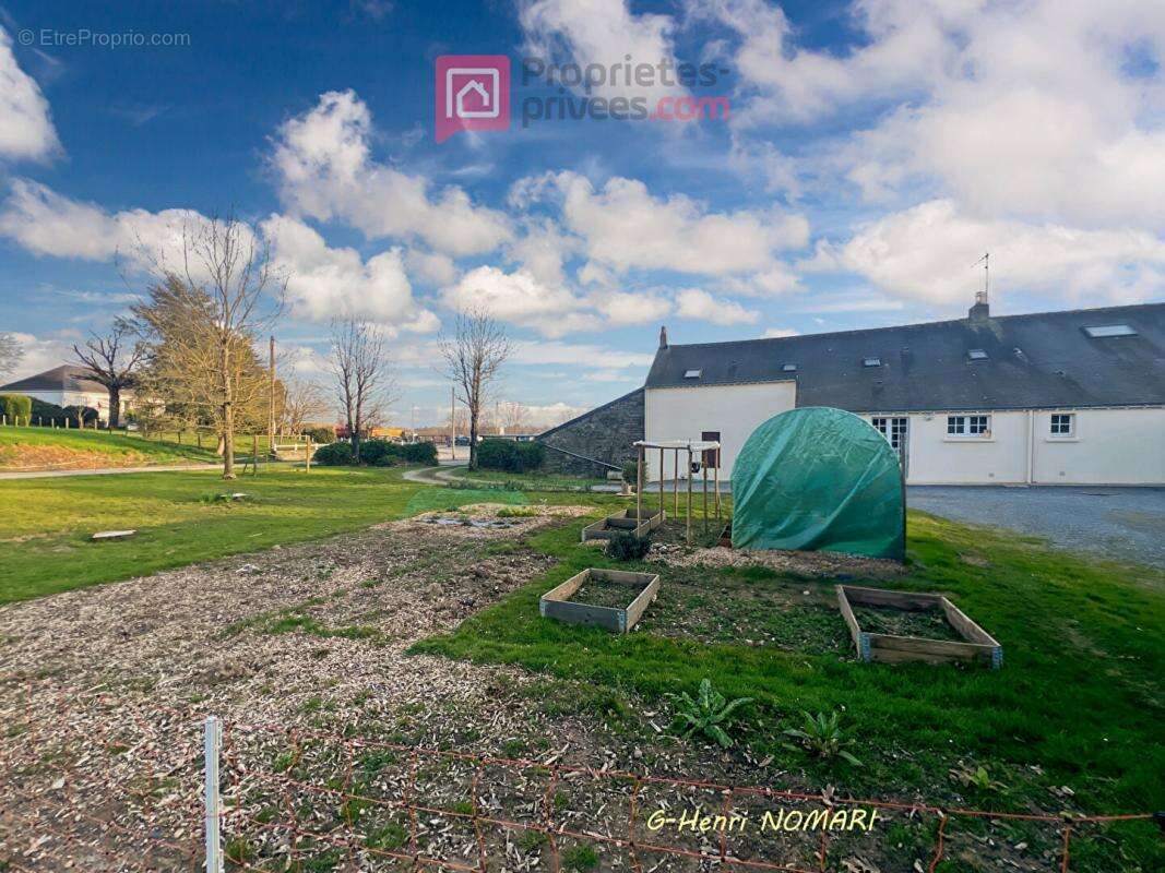 Maison à MARSAC-SUR-DON