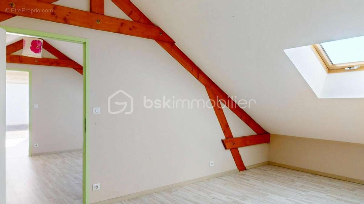 Ancienne boulangerie + logement atypique – terrain 790 m² - photo 6