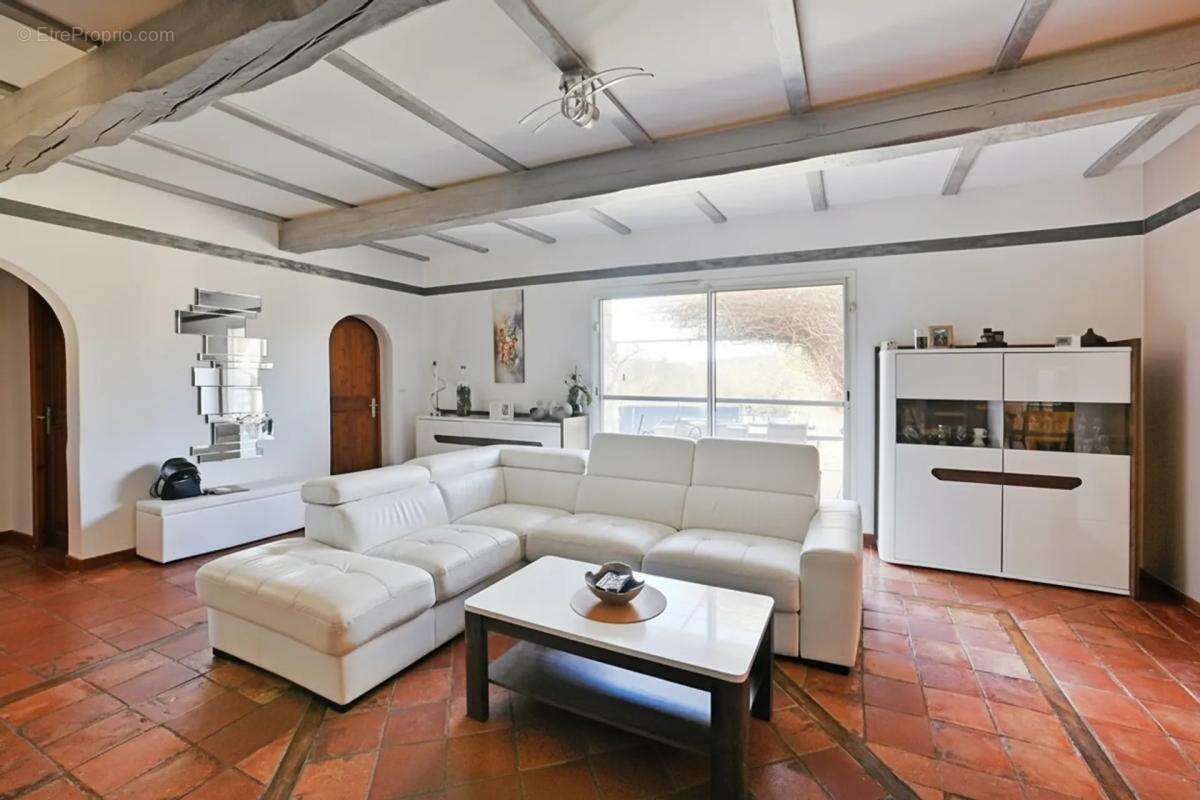 Maison à BOISSET-ET-GAUJAC