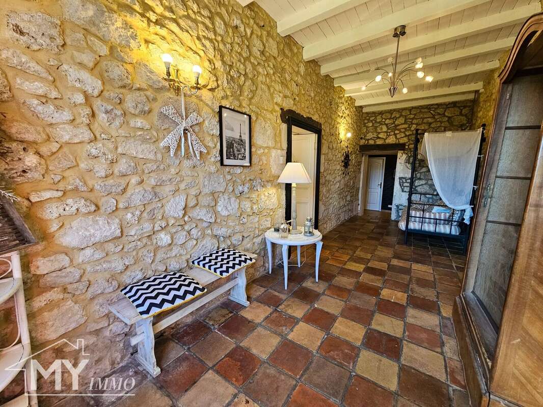Maison à MONTCARET