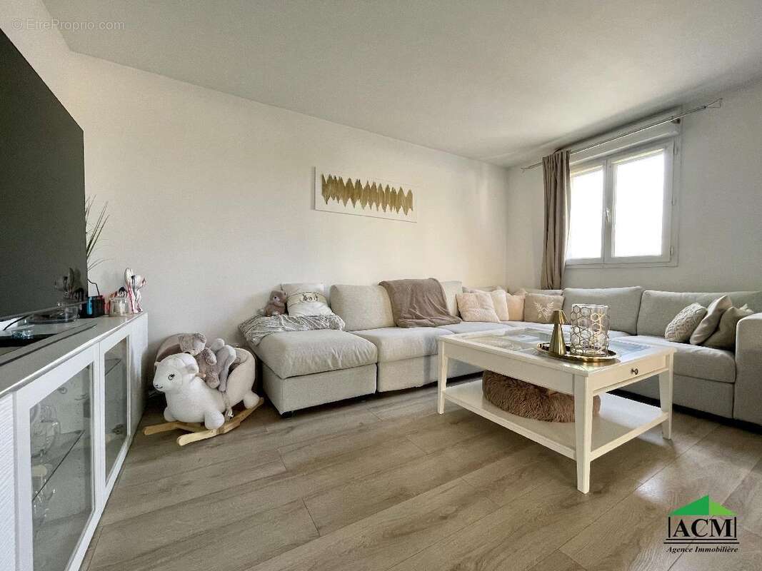 Appartement à SAINT-OUEN-L'AUMONE