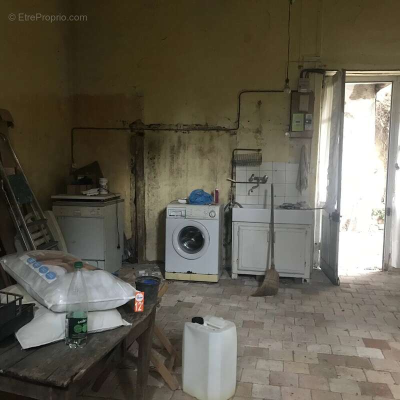 Appartement à LUSSAC-LES-EGLISES