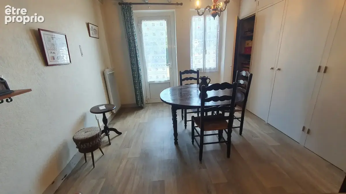 En vente à Hagetmau : maison avec 7 pièces - photo 7