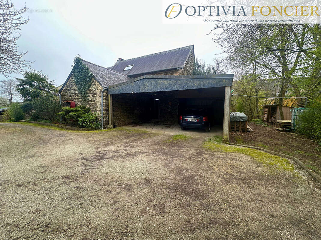 Maison à BAIN-DE-BRETAGNE