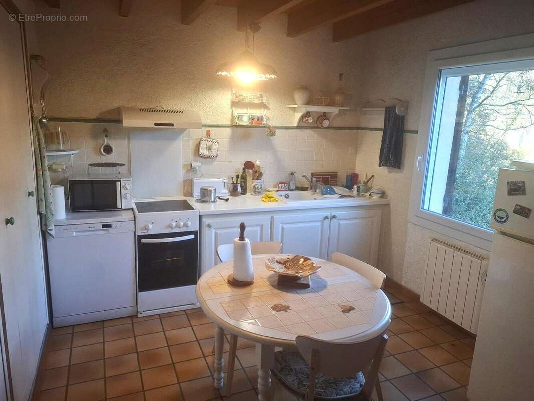 Maison 75 m² à Saint-Beat  - photo 8