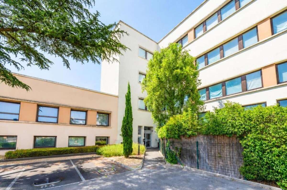 Appartement à FONTENAY-AUX-ROSES