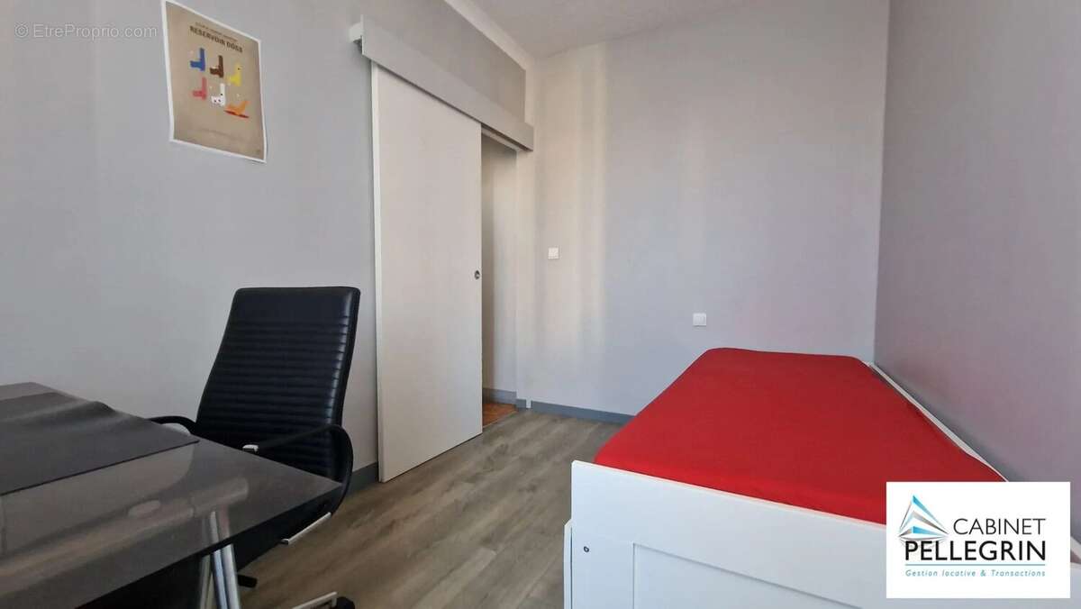Appartement à MARSEILLE-5E