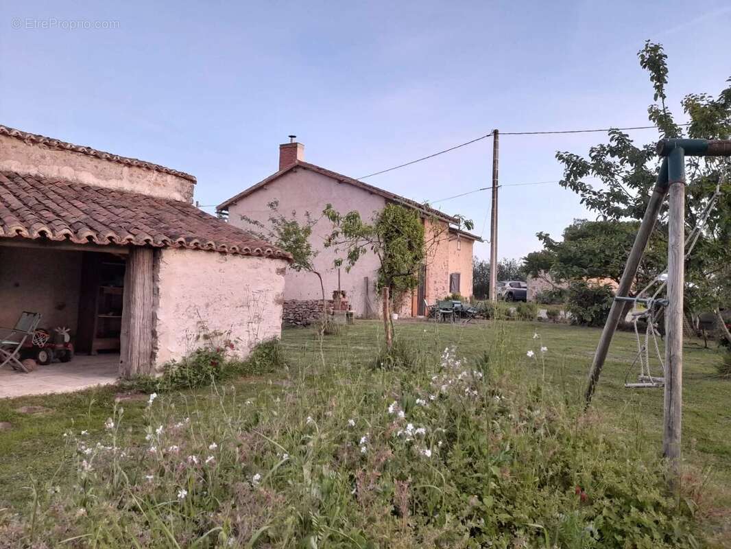 Maison à LAGEON