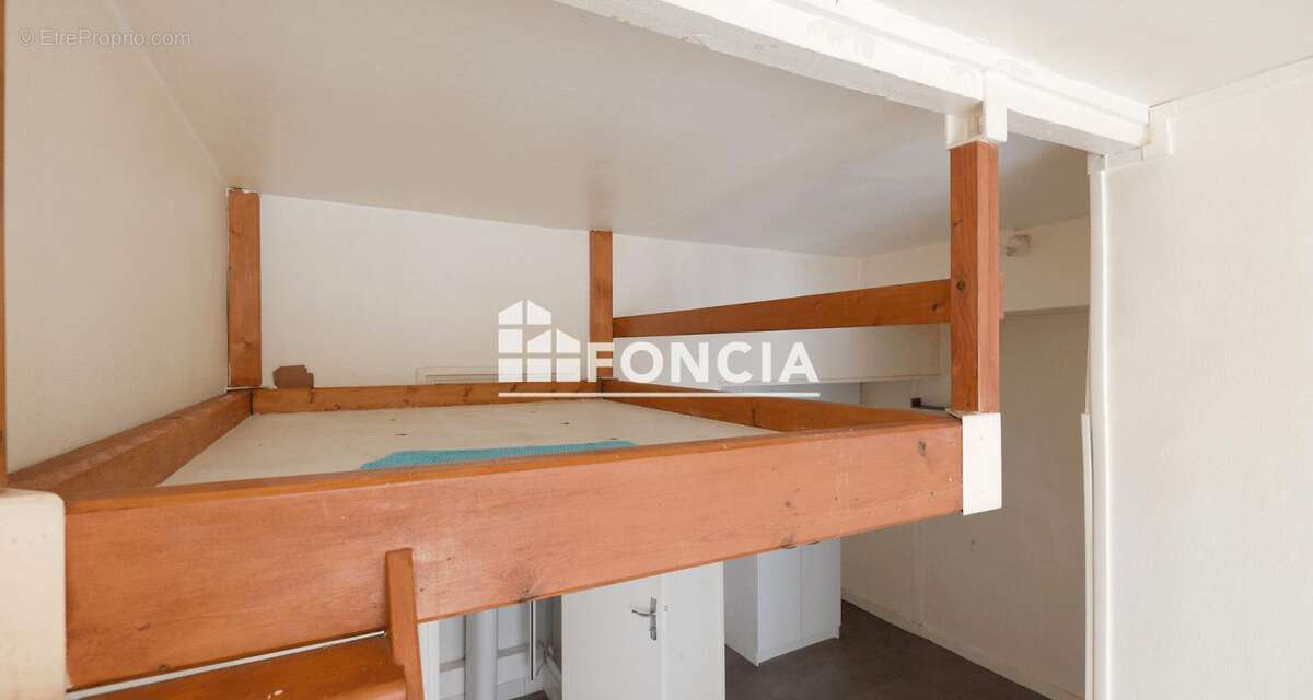 Appartement à MENNECY