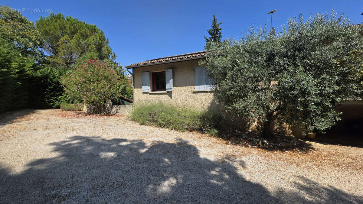 Maison 5 chambres sur une parcelle de 3218m2 - photo 25