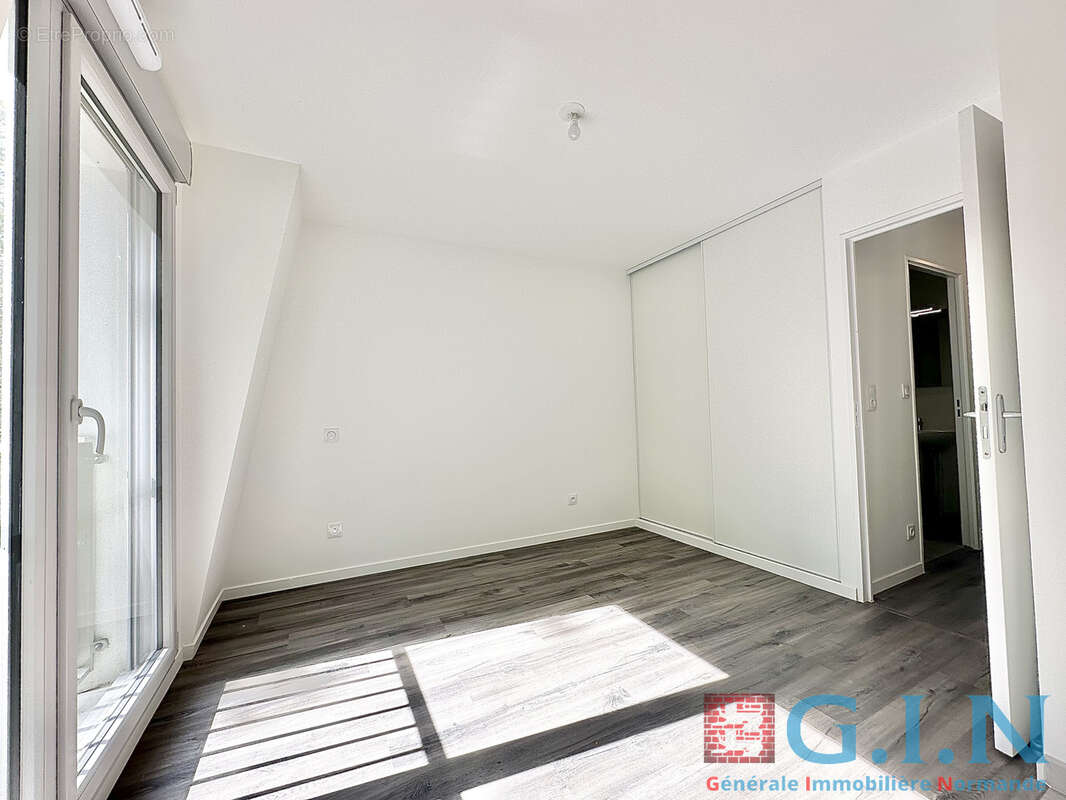 Appartement t4 / secteur est - photo 17